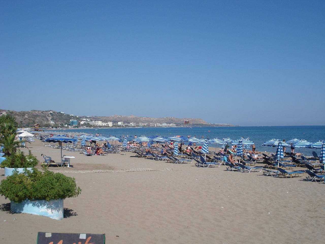 Görögország, Rodosz, Faliraki, Grande Blue Apartmanház, homokos tengerrpart