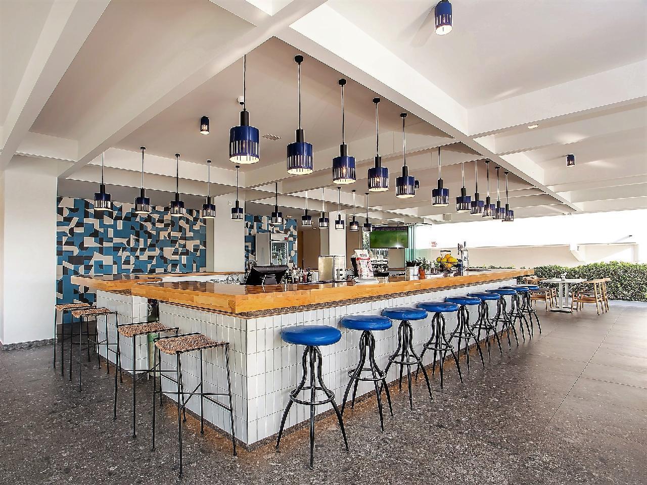 Görögország, Rodosz, Faliraki, Orion Hotel, bár