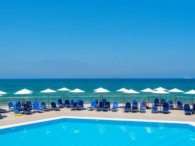 Görögország, Kréta, Kelet-Kréta, Heraklion, Kokkini Hani, Themis Beach Hotel, medence