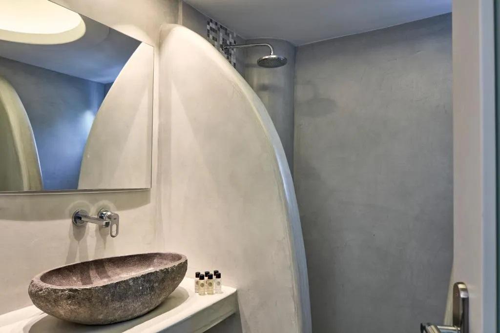 Görögország, Santorini, Fira, El Greco Resort & Spa, fürdőszoba