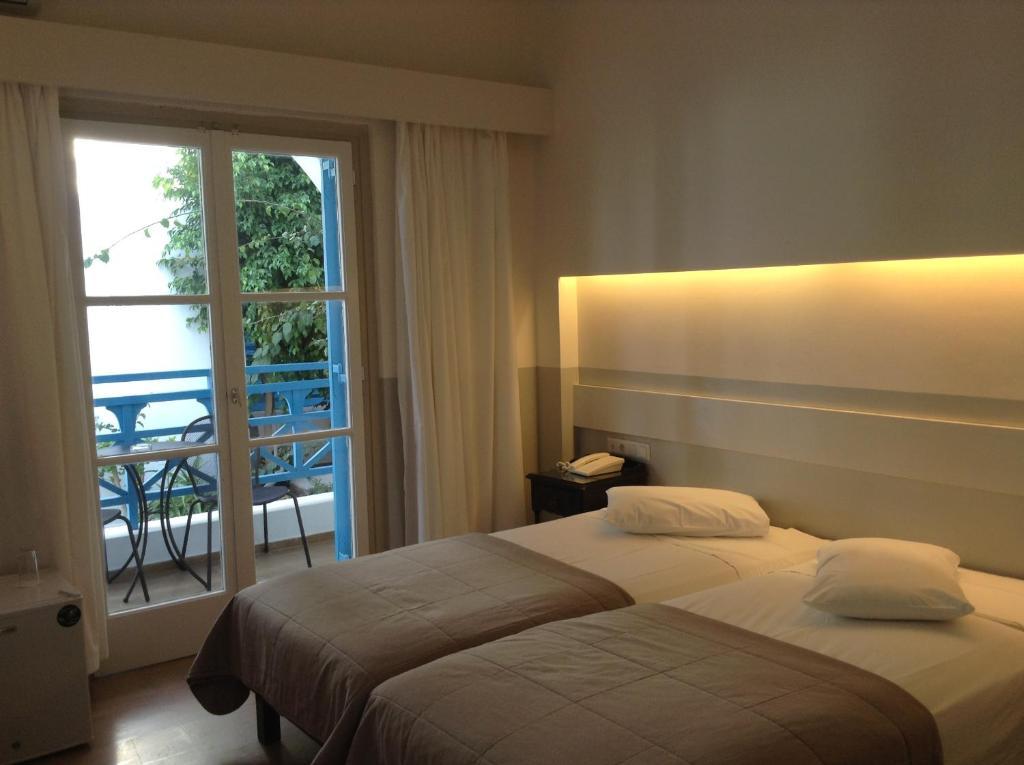 Görögország, Santorini, Kamari, Kamari Beach Hotel, szoba