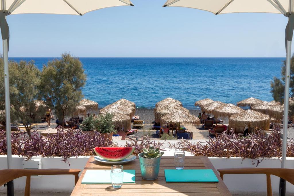 Görögország, Santorini, Kamari, Kamari Beach Hotel, kilátás