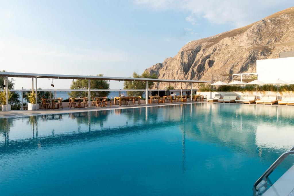 Görögország, Santorini, Kamari, Kamari Beach Hotel, medence