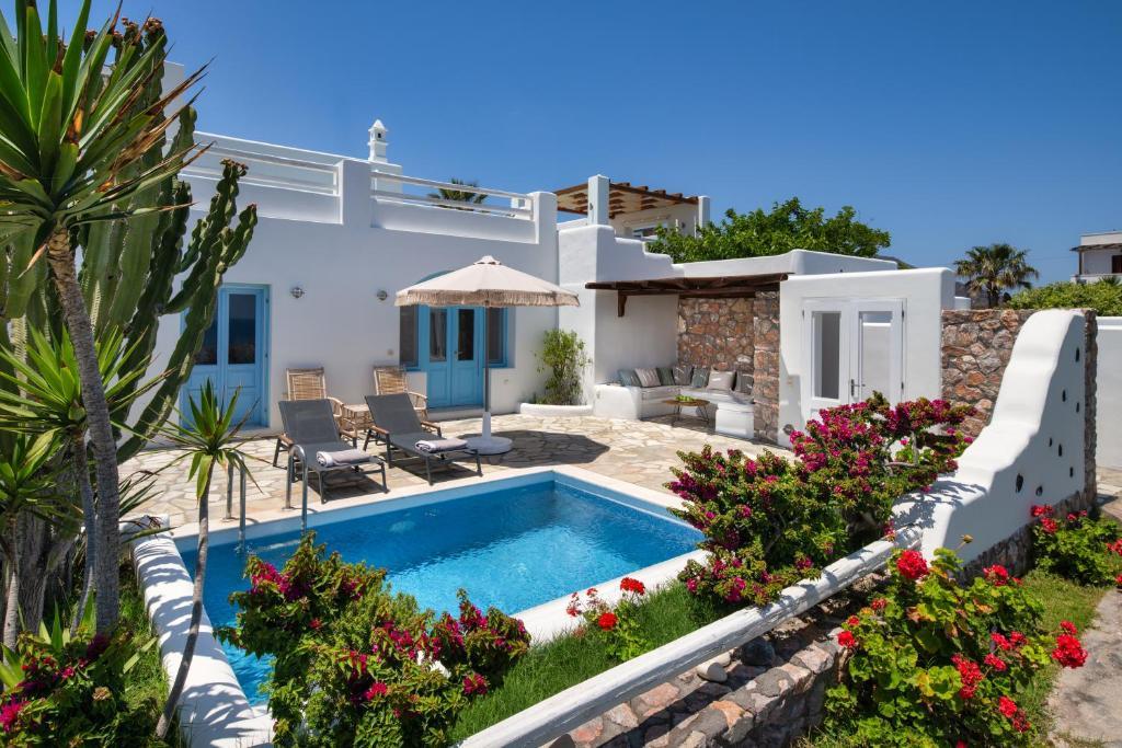 Görögország, Santorini, Vourvoulos, Anema Hotel, medence