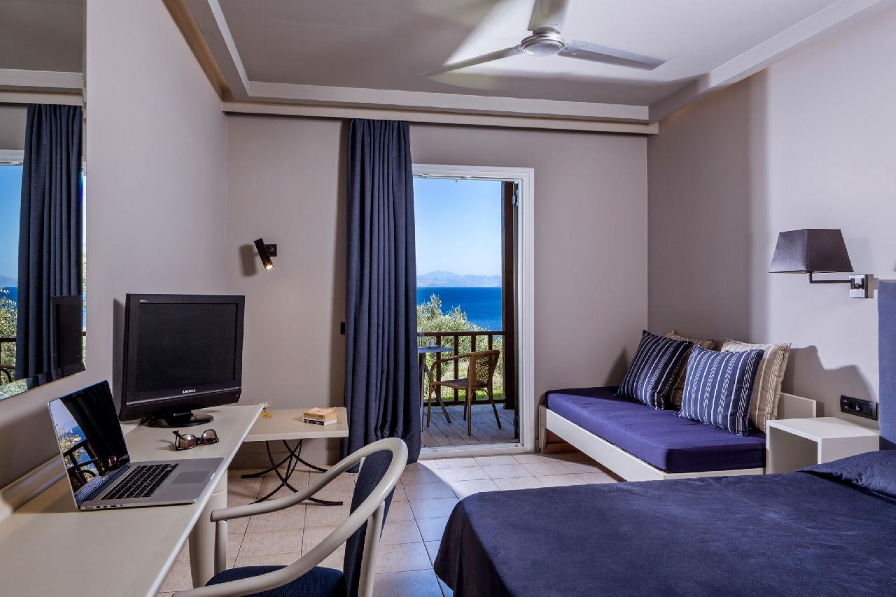 Görögország, Korfu, Perama, Aeolos Beach Resort, szoba
