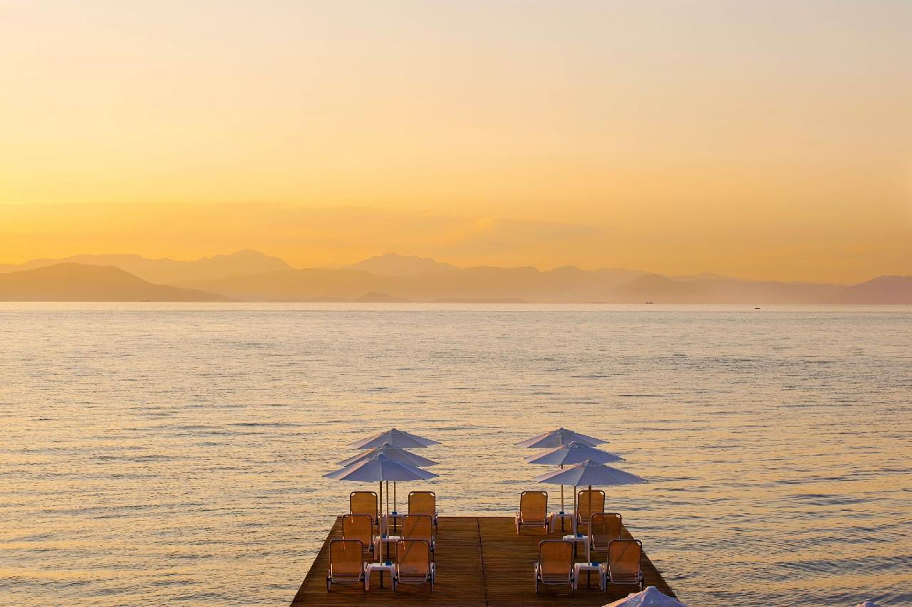 Görögország, Korfu, Perama, Aeolos Beach Resort, tengerpart
