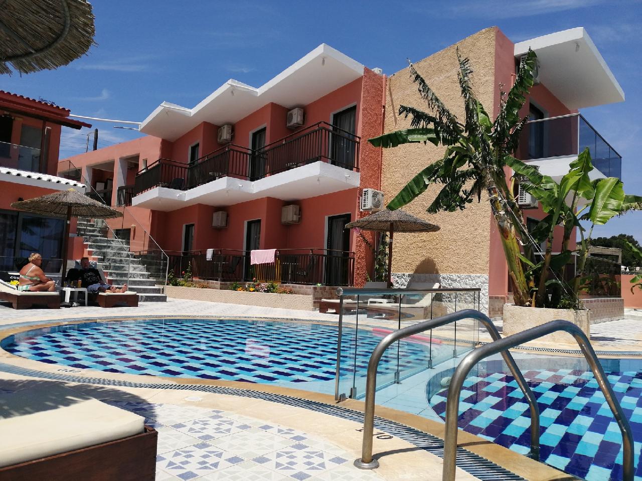 Maria`s Beach Hotel