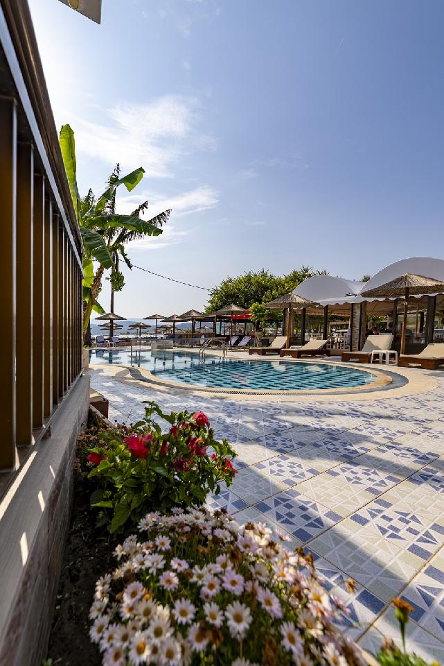Maria`s Beach Hotel