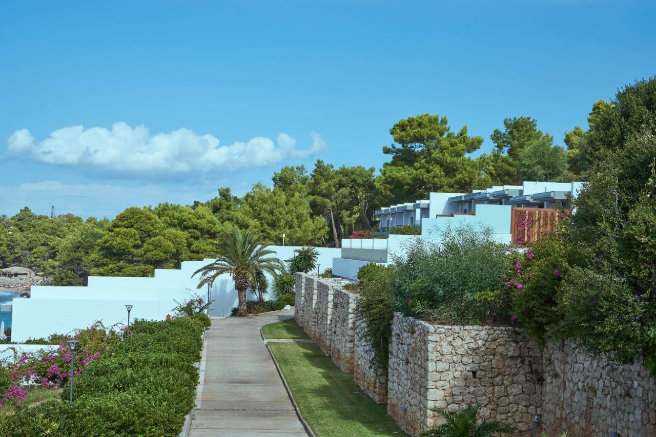 White Rocks Hotel